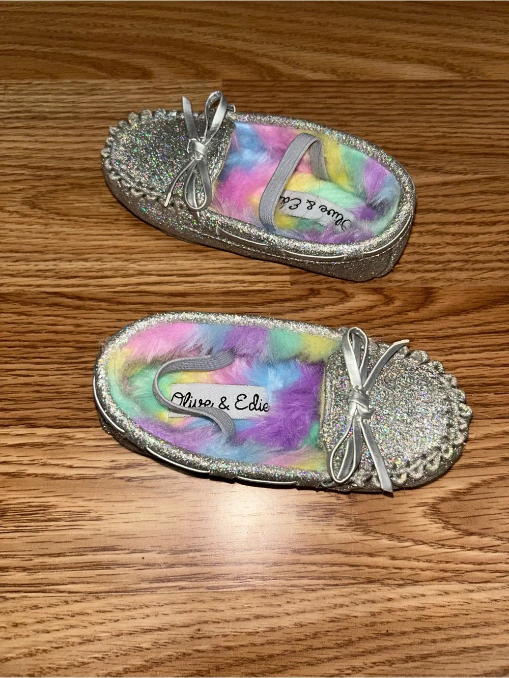 Olive & Edie Silver Glitter Kids Moccasins with Rainbow Faux-Fur